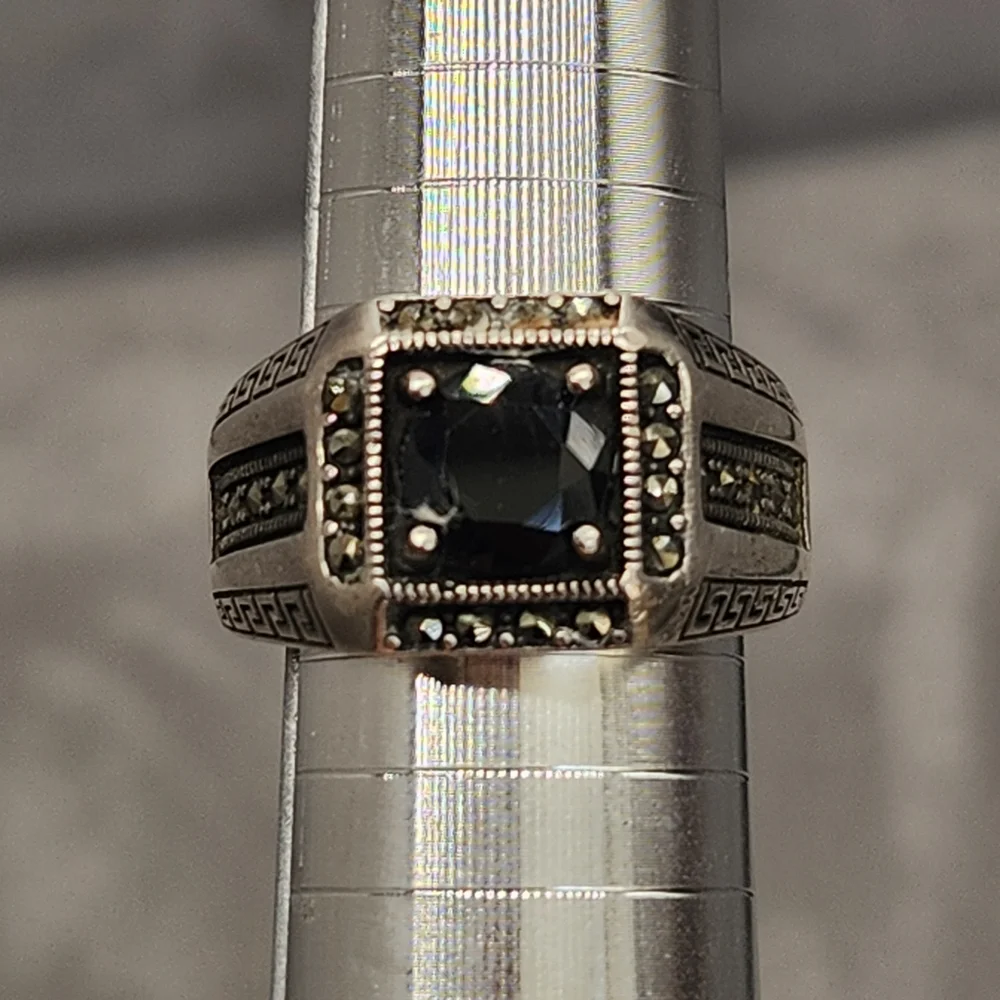 Signet Ring Men's 9.75 Silver 925 Black Onyx Marcasite Marquise Cut Bold Gothic